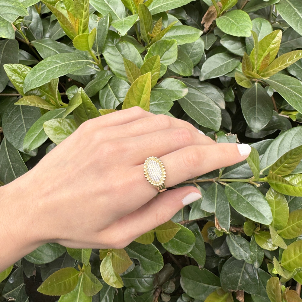 14 Ayar Geniş Oval Taşlı Yüzük