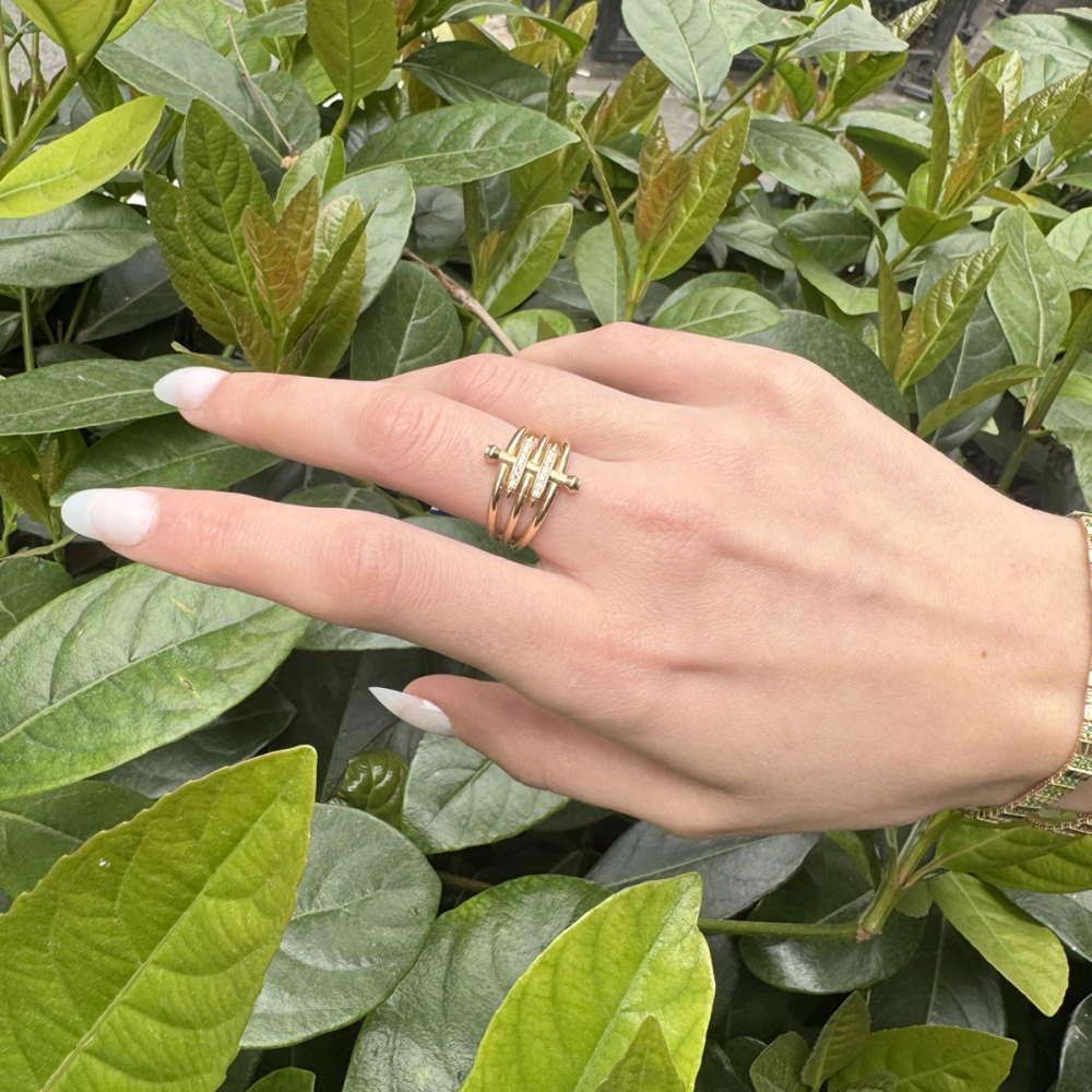 14 Ayar Taşlı Üç Sıra Yüzük