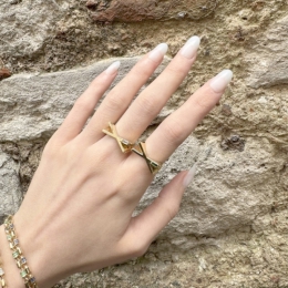 14 Ayar Taşlı Çapraz Yüzük