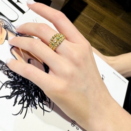 Üç Sıra Top Ortası Taşlı Yüzük