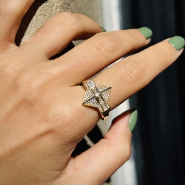 14 Ayar Taşlı Geometrik Yüzük