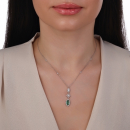 Zümrüt Taşlı Pırlanta Kolye